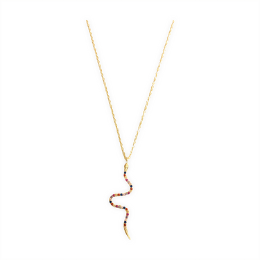 Collar corto con serpiente y cadena de plata de ley con baño de oro de 18k y circonitas de colores. Este collar es ideal con unos vaqueritos y un look informal.